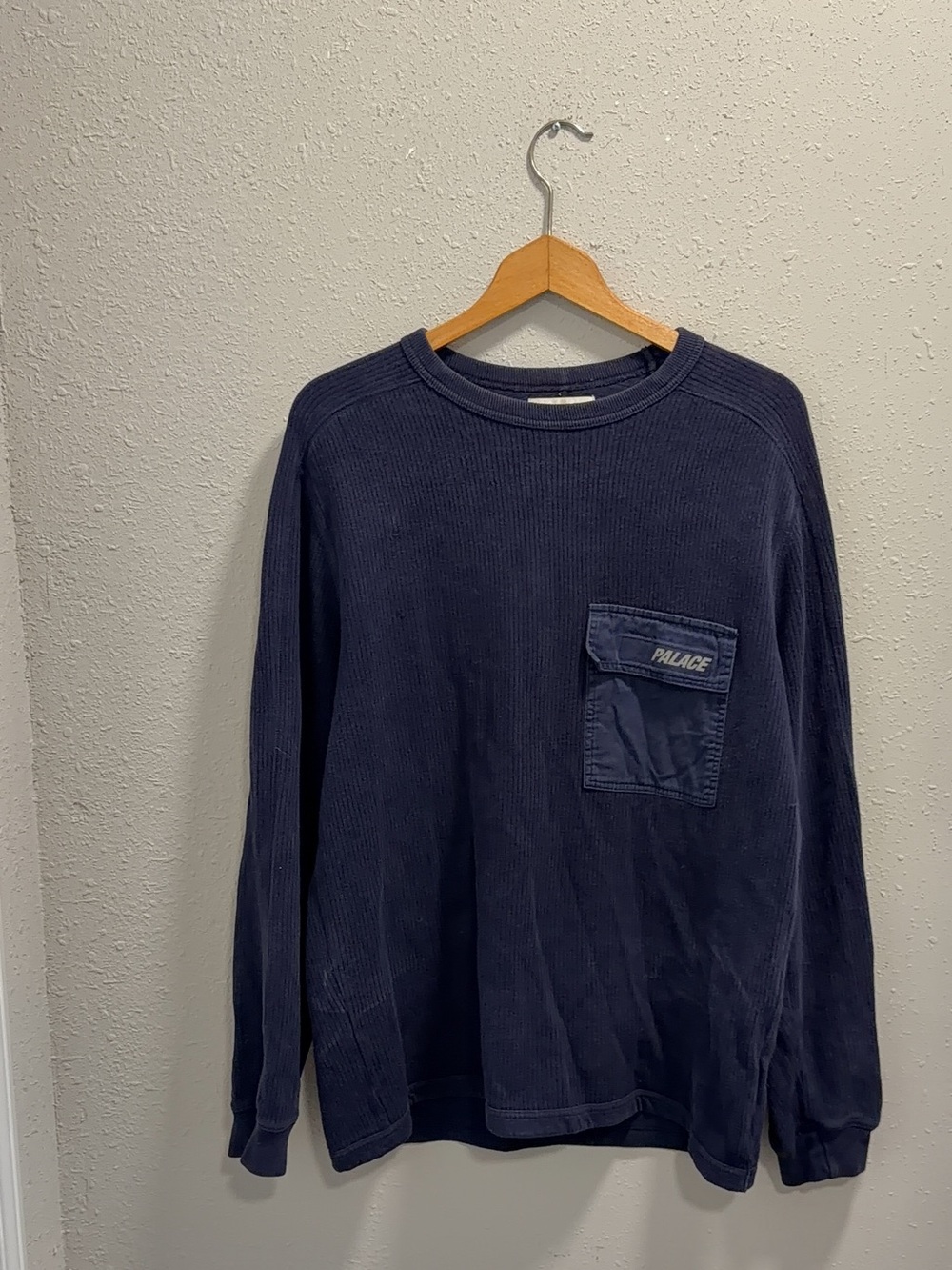 Palace Crew Neck Pullover Navy 100%
Cotton Size Medium